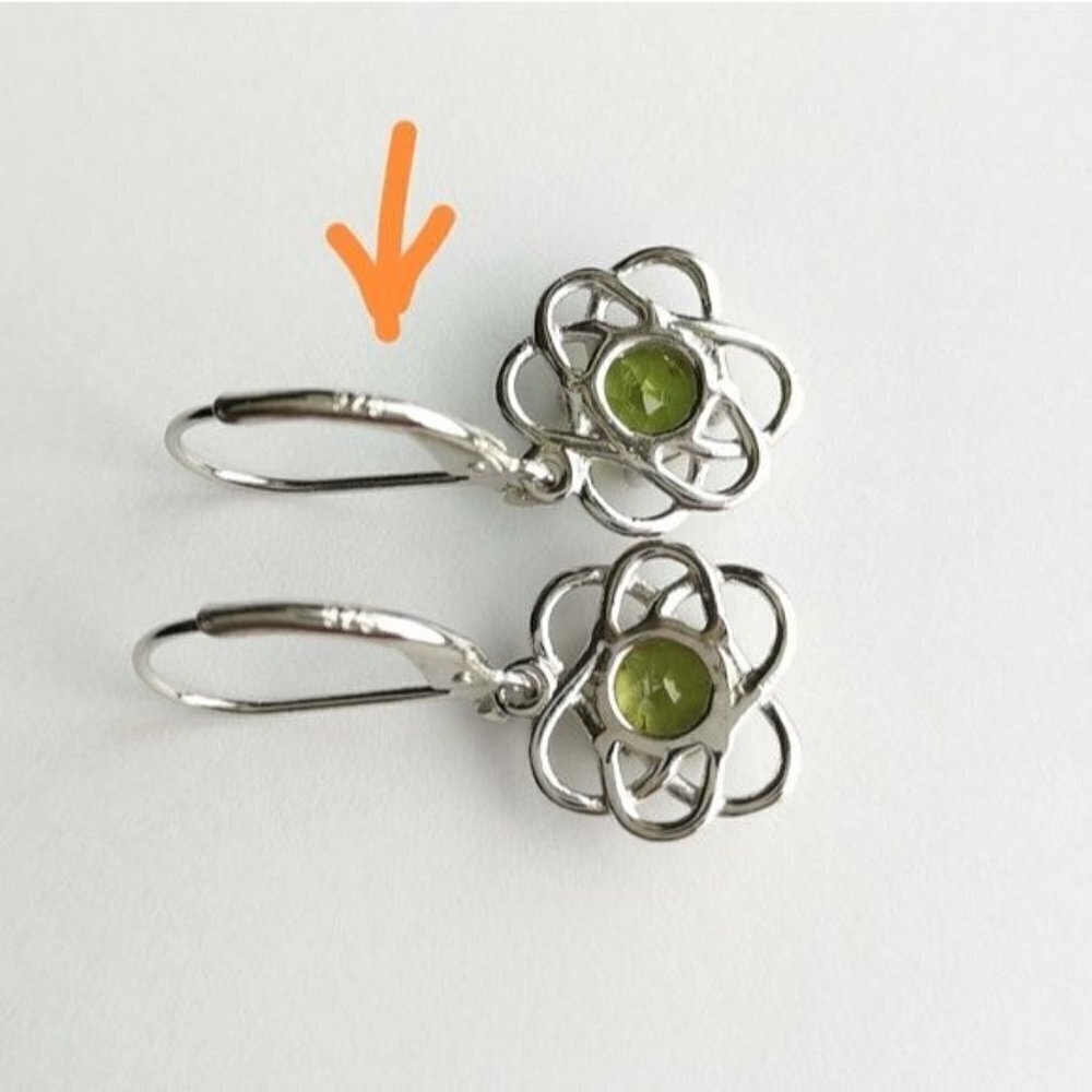New Sterling silver Peridot modernist flower earrings lever back - Picture 4 of 7